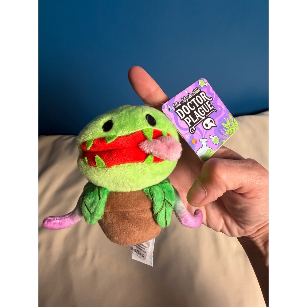 Squishable Mysterious Doctor Plague Venus Flytrap Micro Plush Keychain Green